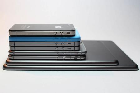 Apple iPhone Handy Stapel
