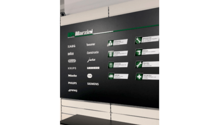 Servicewand