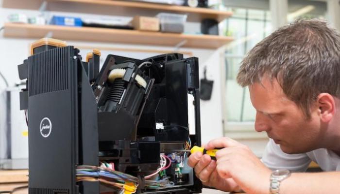 Caffista Techniker bei der Arbeit